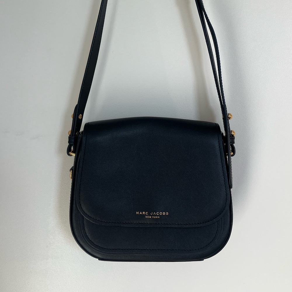 Marc Jacobs Black Crossbody Bag with Adjustable Strap and Textured Material